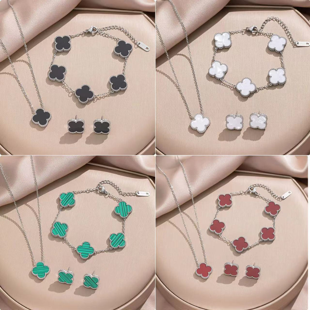 Bella Clover Set