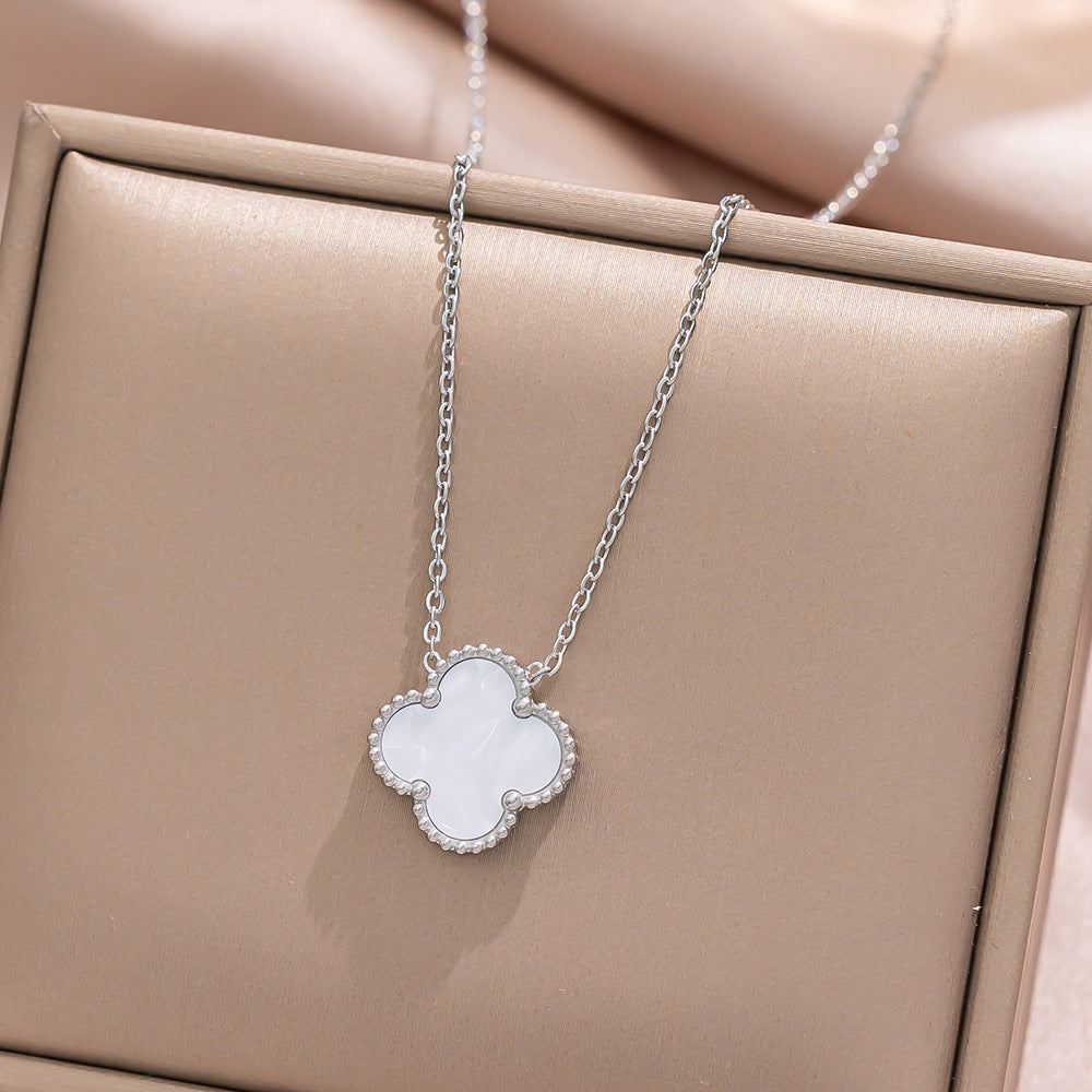 Bella Clover Necklace