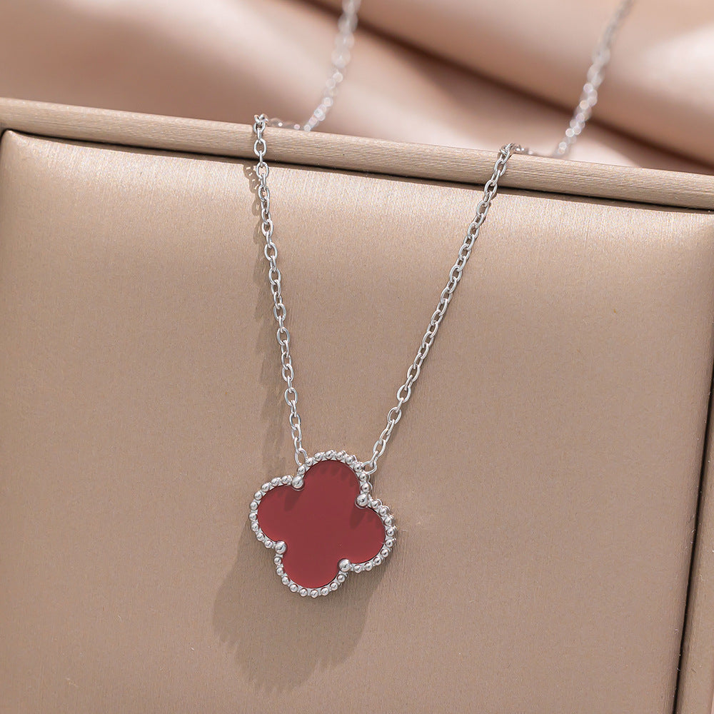 Bella Clover Necklace