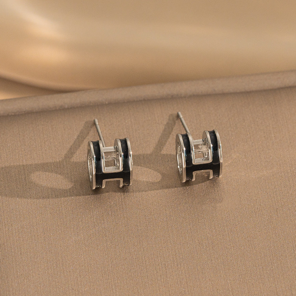 Bella H Stud Earring