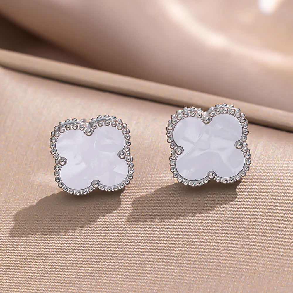 Bella Clover Stud Earrings