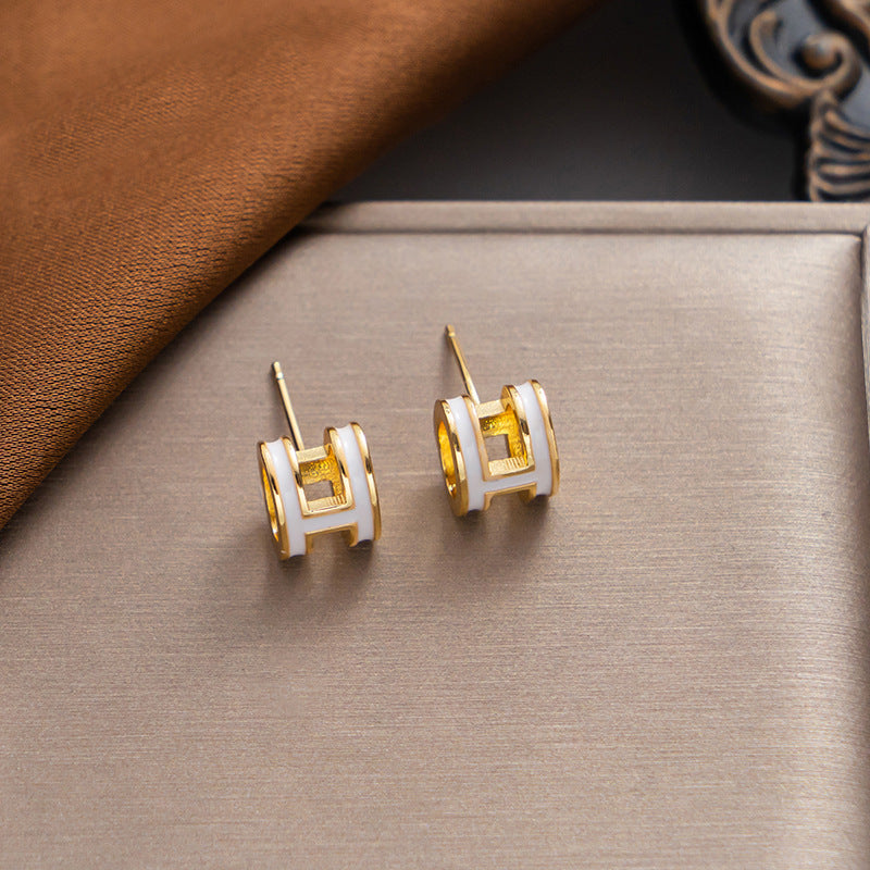 Bella H Stud Earring