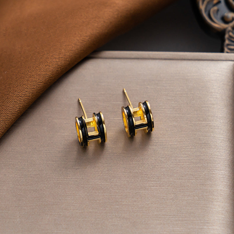 Bella H Stud Earring